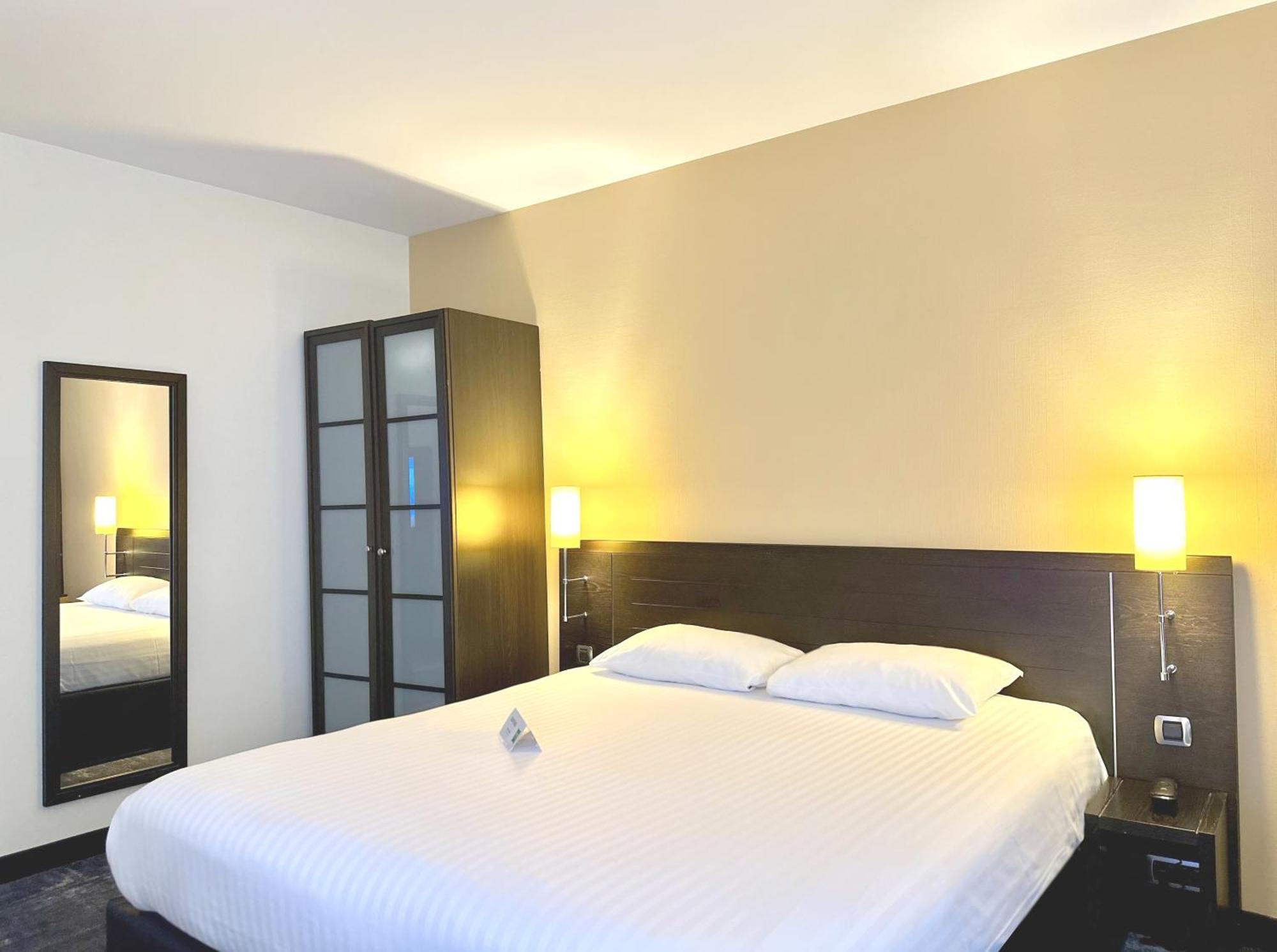 Ibis Styles Metz Centre Gare Hotel Exterior foto