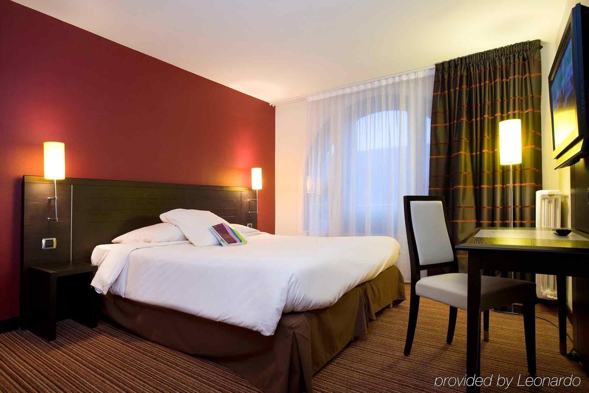 Ibis Styles Metz Centre Gare Hotel Exterior foto